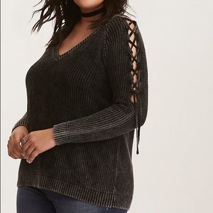 Torrid Ribbed Knit Lace Up Sleeve Sweater
Size: 2